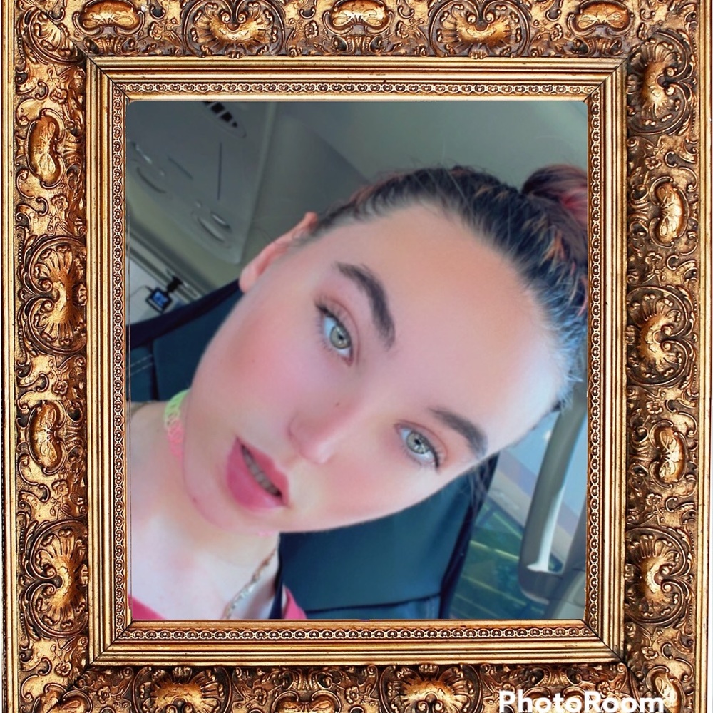 Meet your Posher, Isabella 💋💕💋💕 - Picture 12 of 16